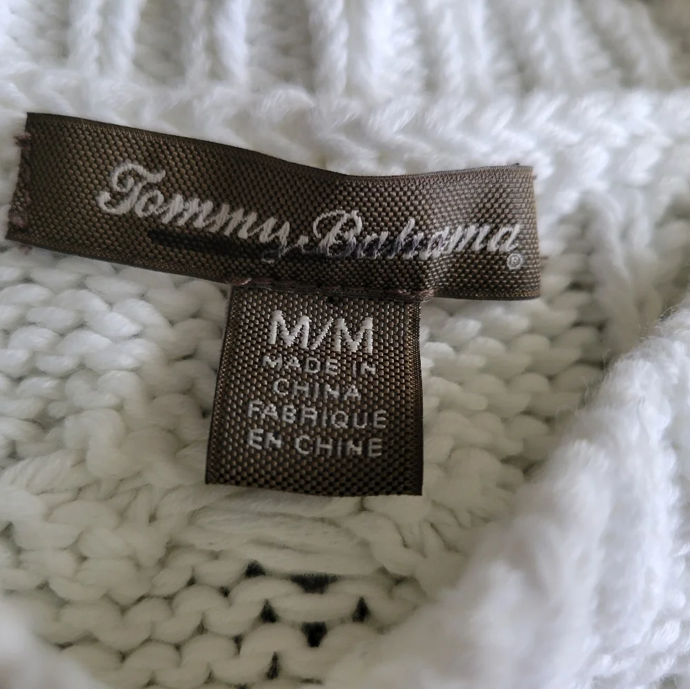 Tommy Bahama White and Green Ombre Sweater NWOT Size Med - Picture 3 of 4